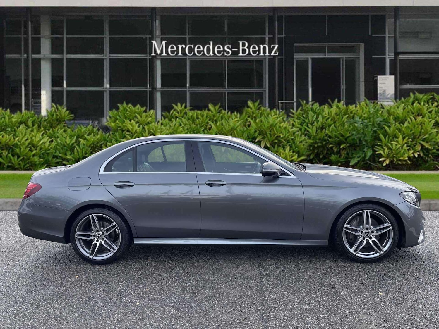 Used Mercedes-Benz E Class 2017 for sale - 76978764: Photo 5