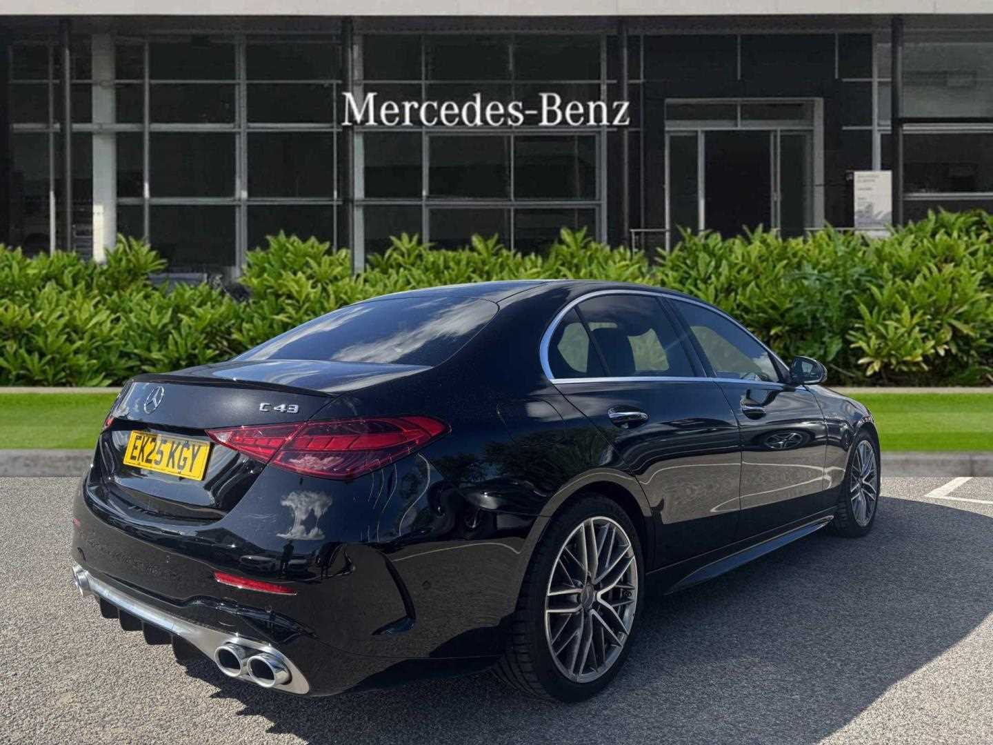 Used Mercedes-Benz C Class 2025 for sale - 76362608: Photo 4