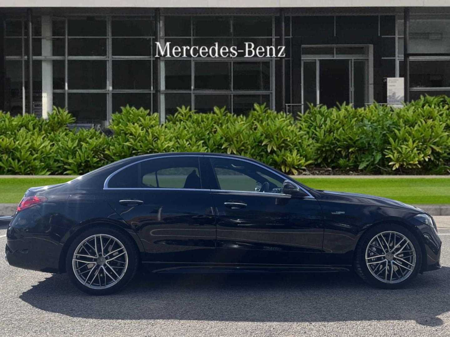 Used Mercedes-Benz C Class 2025 for sale - 76362608: Photo 9