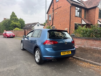 Used Volkswagen Golf 2017 for sale - 75382296: Photo