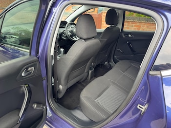 Used Peugeot 208 2017 for sale - 77284125: Photo