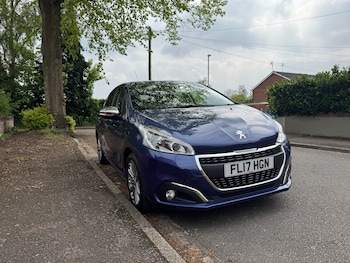 Used Peugeot 208 2017 for sale - 77284125: Photo