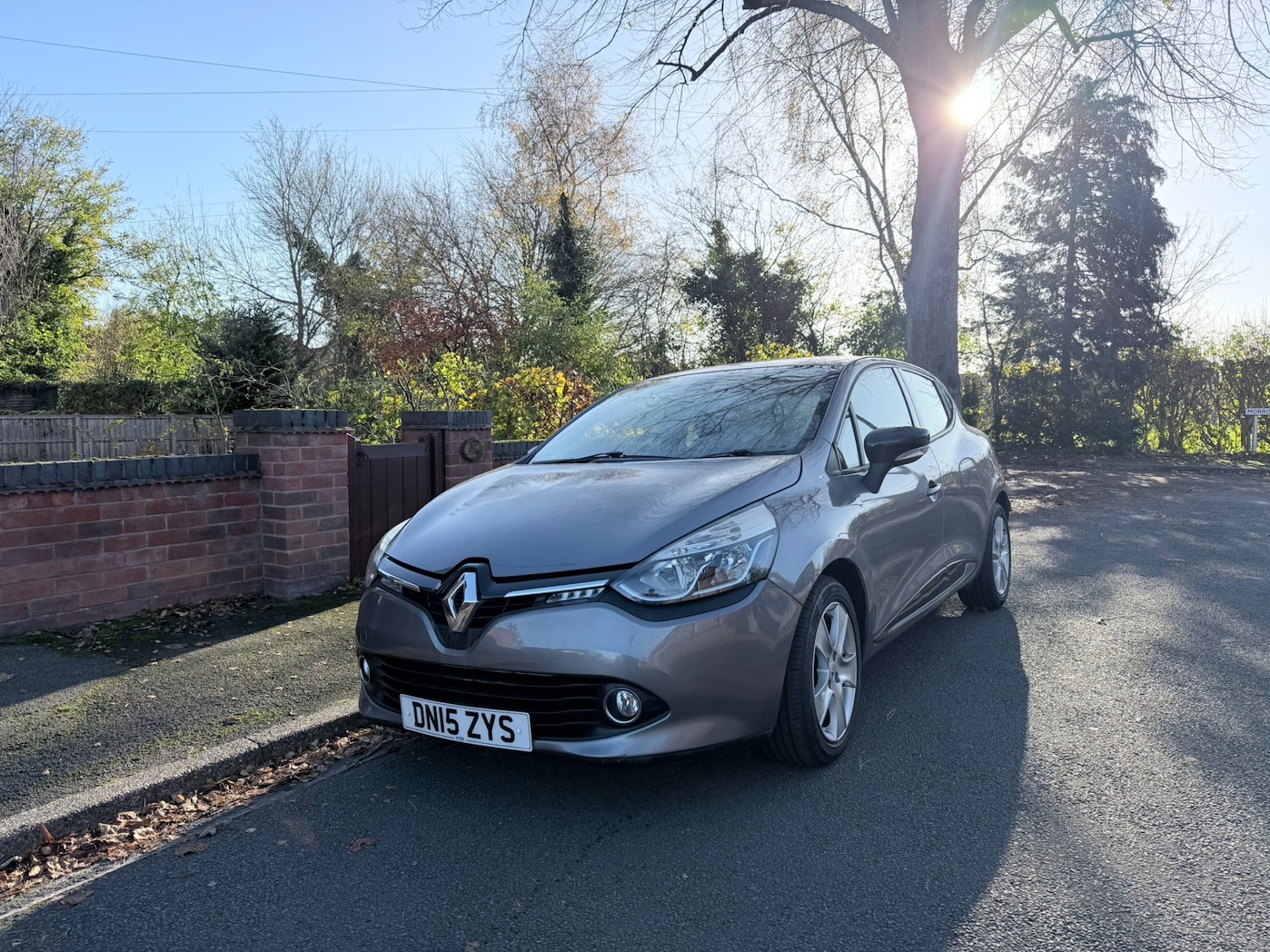 Used Renault Clio 2015 for sale - 76290055: Photo 2