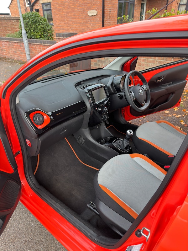 Used Toyota AYGO 2014 for sale - 76289185: Photo 10