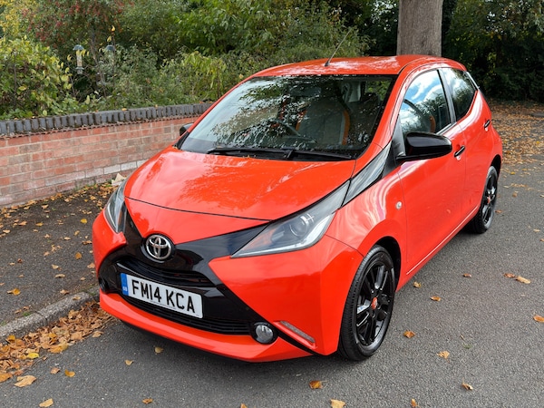Used Toyota AYGO 2014 for sale - 76289185: Photo 2