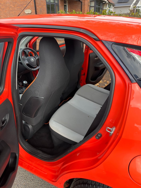 Used Toyota AYGO 2014 for sale - 76289185: Photo 9