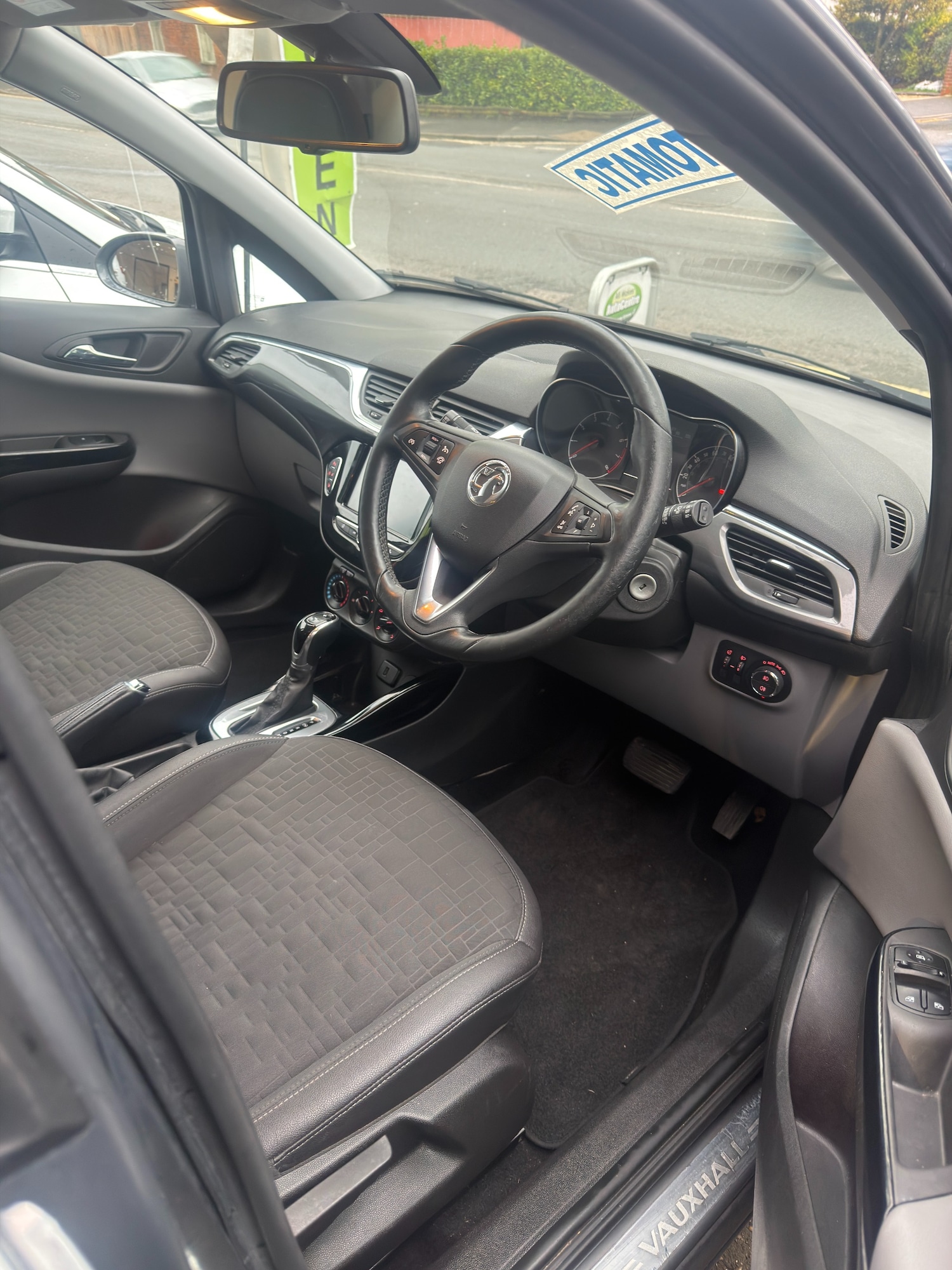 Used Vauxhall Corsa 2016 for sale - 77607000: Photo 3