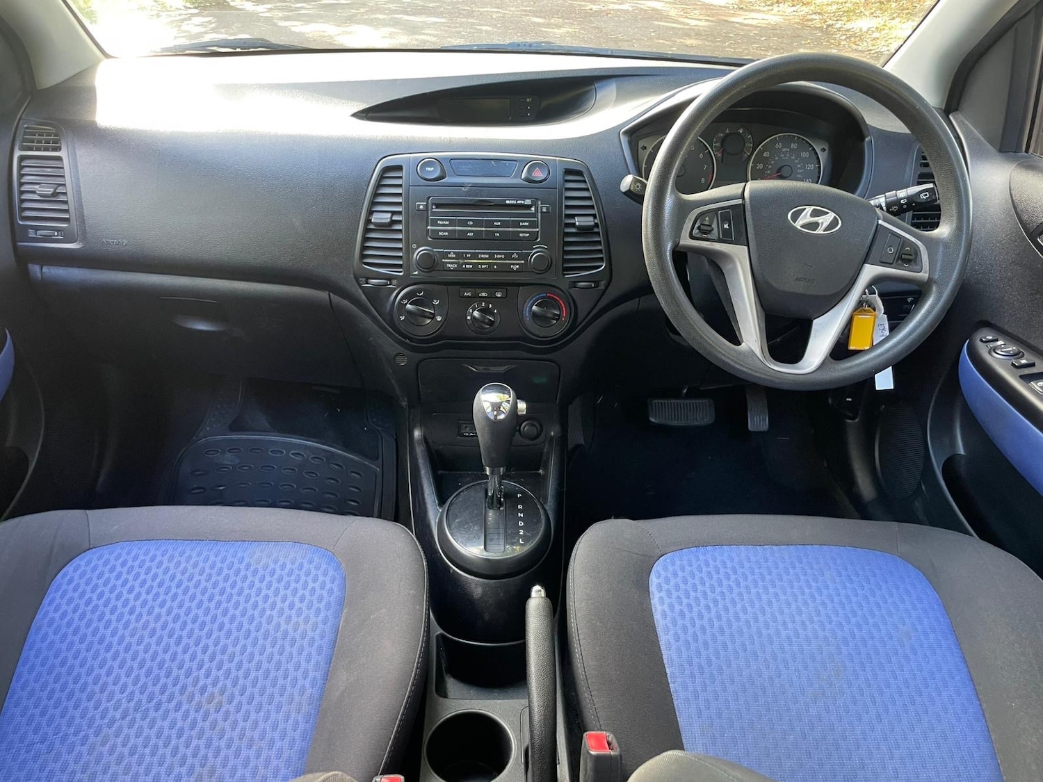 Used Hyundai i20 2009 for sale - 76087580: Photo 10