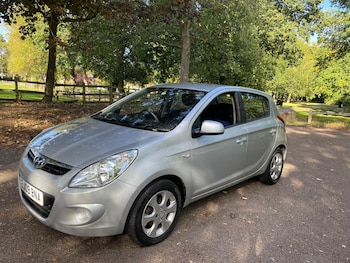 Hyundai - i20