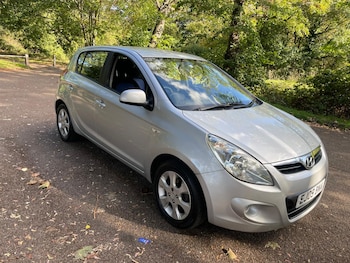 Used Hyundai i20 2009 for sale - 76087580: Photo 2