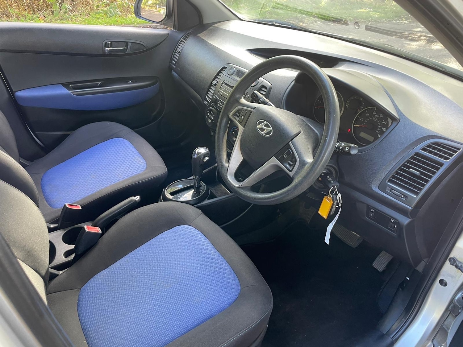 Used Hyundai i20 2009 for sale - 76087580: Photo 8