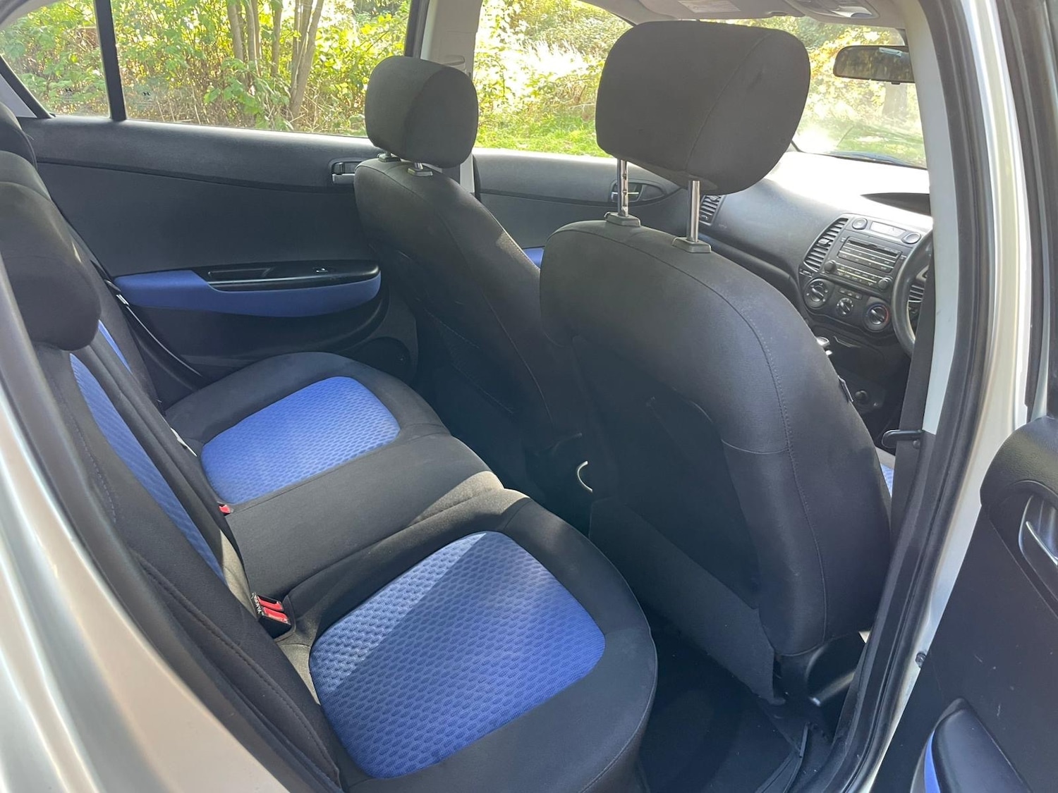 Used Hyundai i20 2009 for sale - 76087580: Photo 9