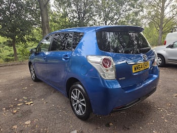 Used Toyota Verso 2014 for sale - 79725404: Photo
