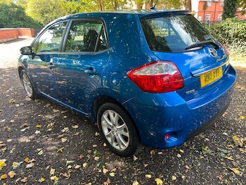 Used Toyota Auris 2011 for sale - 79608847: Photo