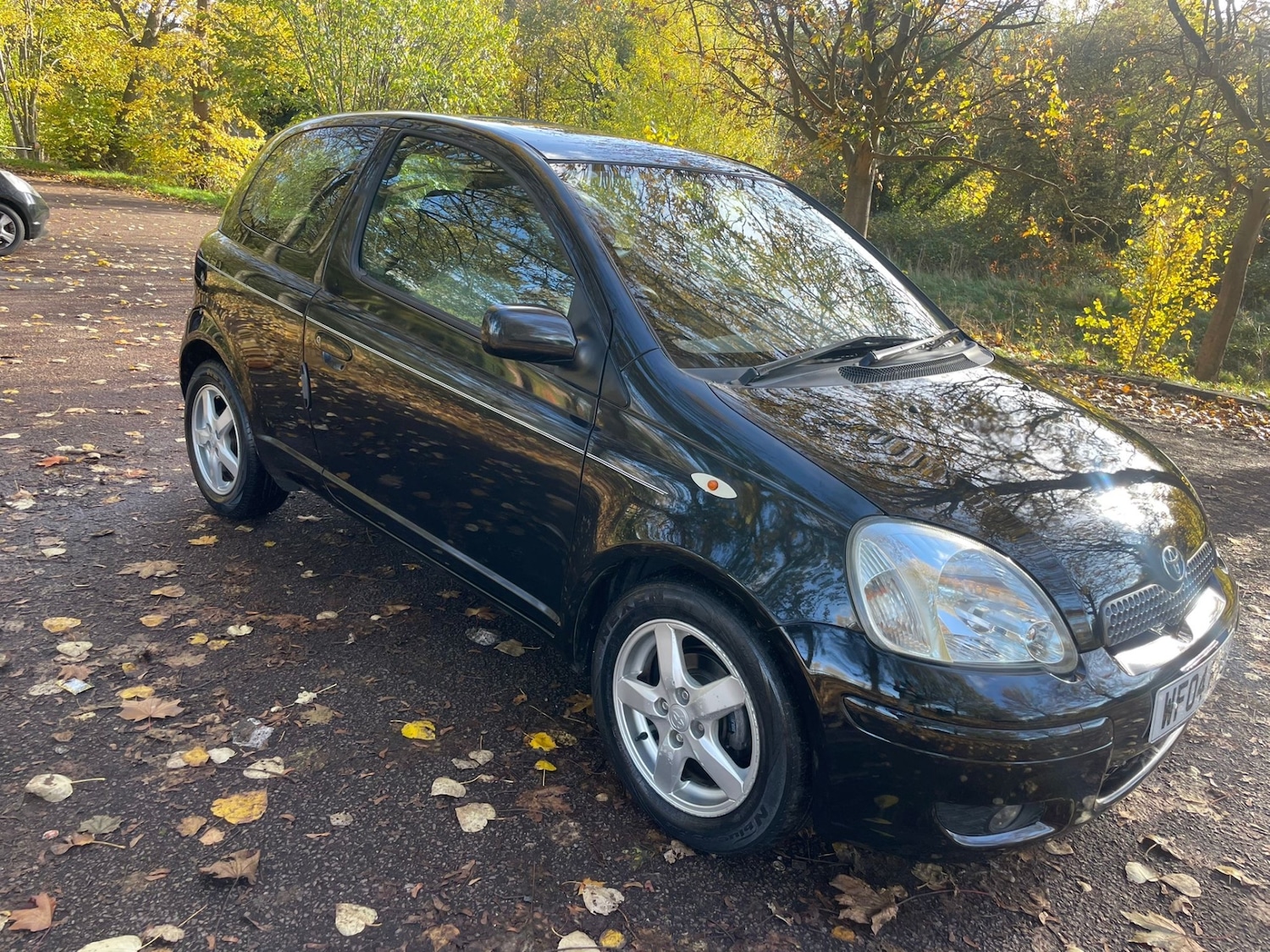 Used Toyota Yaris 2004 for sale - 76468815: Photo 2