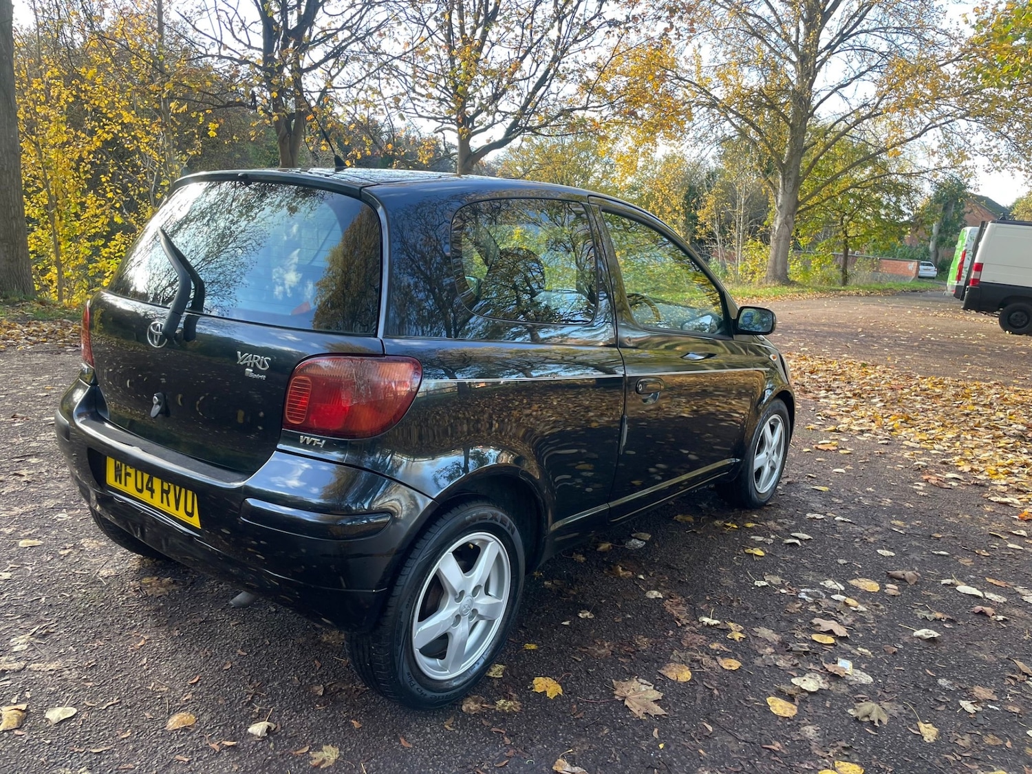 Used Toyota Yaris 2004 for sale - 76468815: Photo 3