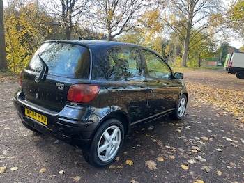Used Toyota Yaris 2004 for sale - 76468815: Photo