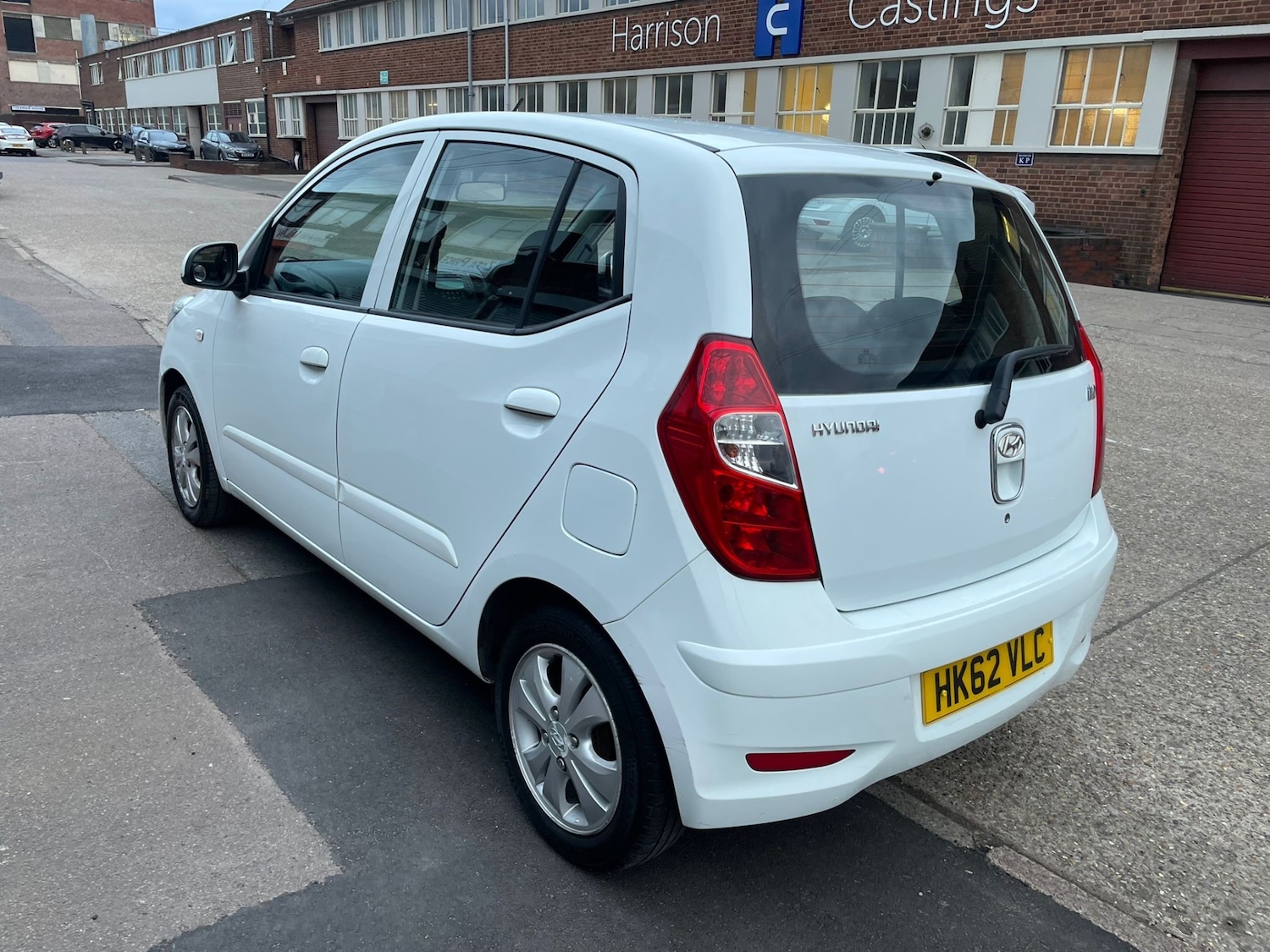 Used Hyundai i10 2013 for sale - 77847966: Photo 3