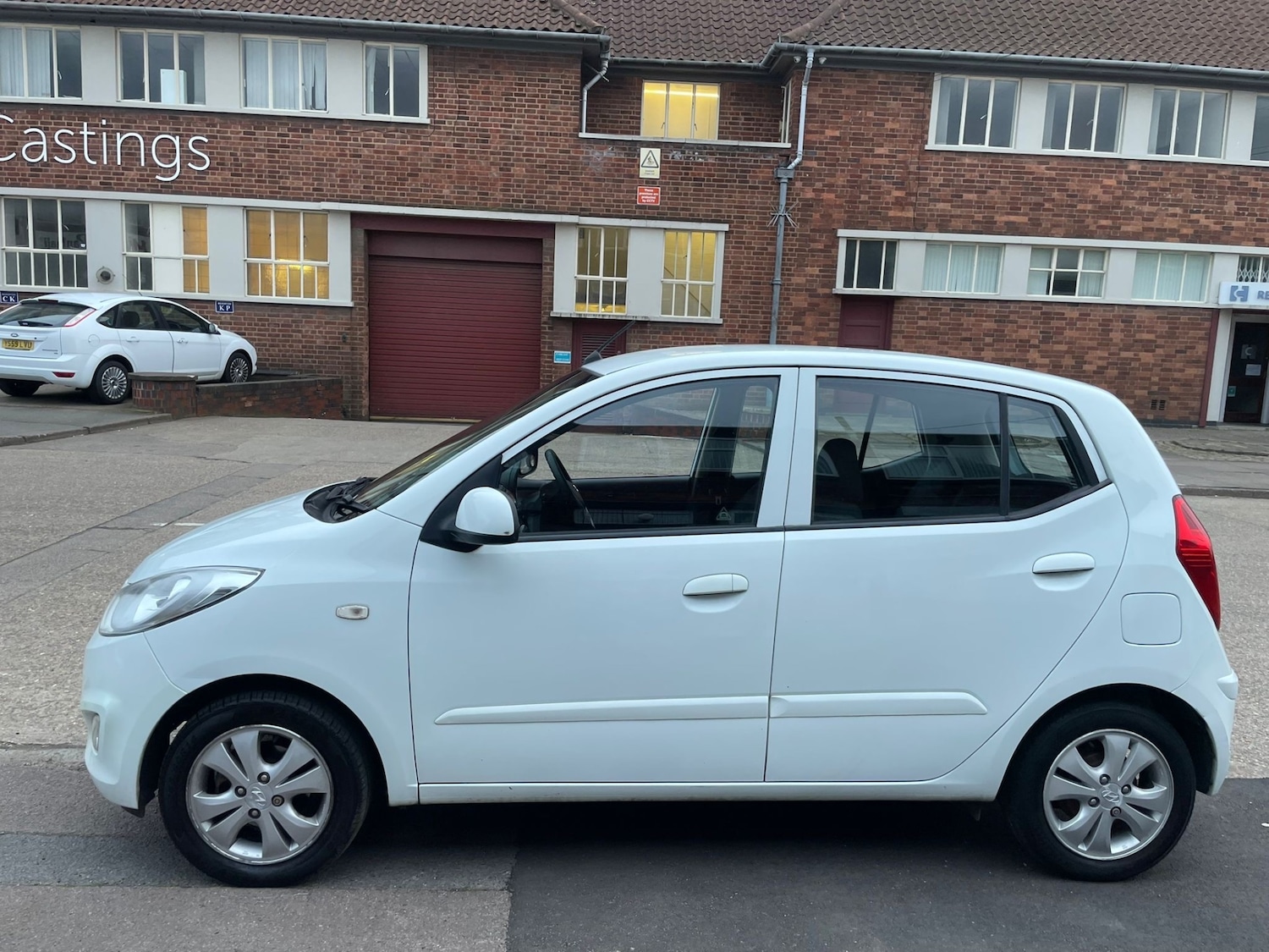 Used Hyundai i10 2013 for sale - 77847966: Photo 5