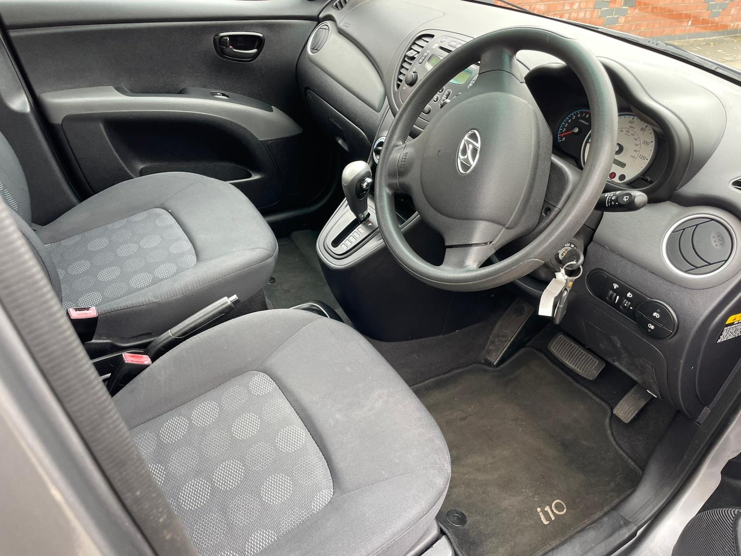 Used Hyundai i10 2010 for sale - 77890204: Photo 6