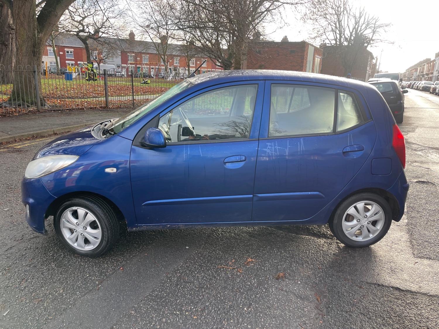Used Hyundai i10 2011 for sale - 76931477: Photo 6