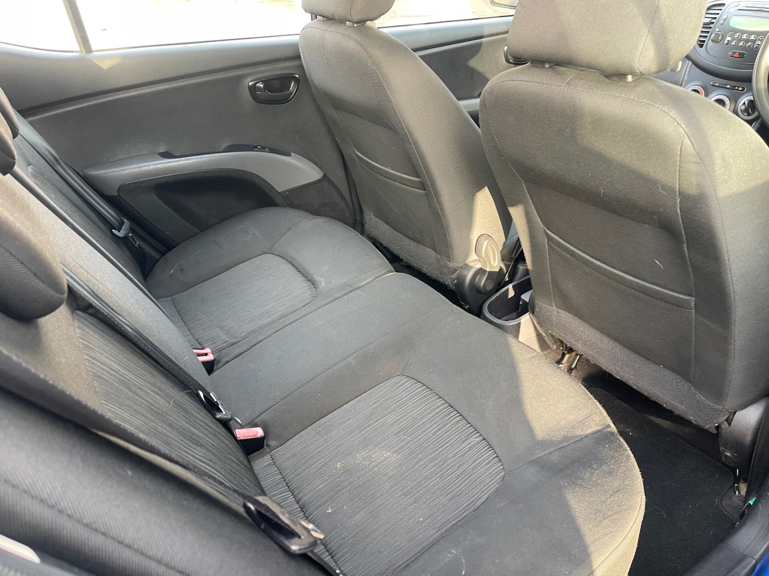 Used Hyundai i10 2011 for sale - 76931477: Photo 7