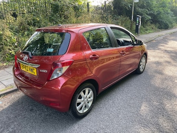Used Toyota Yaris 2012 for sale - 79008472: Photo