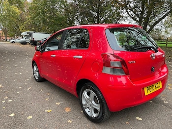 Used Toyota Yaris 2010 for sale - 76302988: Photo