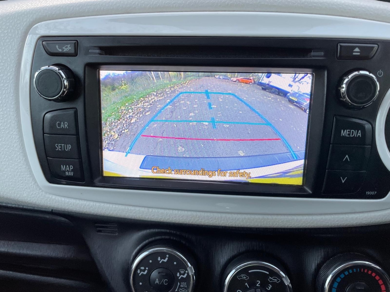 Used Toyota Yaris 2013 for sale - 76664669: Photo 7