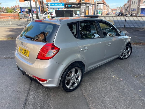 Used Kia Ceed 2010 for sale - 75202779: Photo 3