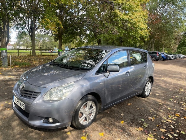 Used Toyota Verso 2009 for sale - 76025485: Photo 2