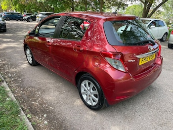 Used Toyota Yaris 2012 for sale - 78508327: Photo