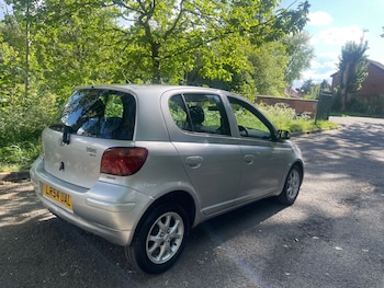Used Toyota Yaris 2004 for sale - 78604942: Photo