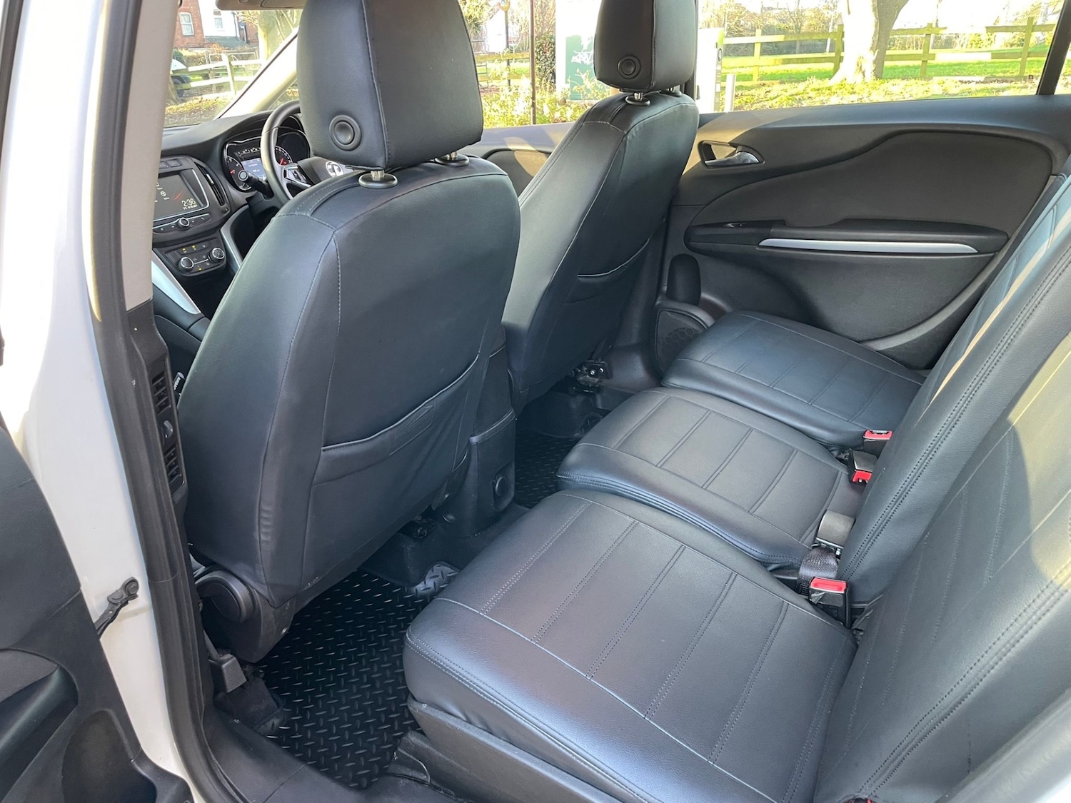 Used Vauxhall Zafira 2018 for sale - 77116298: Photo 11