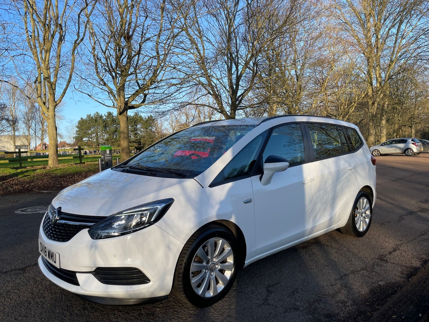 Used Vauxhall Zafira 2018 for sale - 77116298: Photo 2