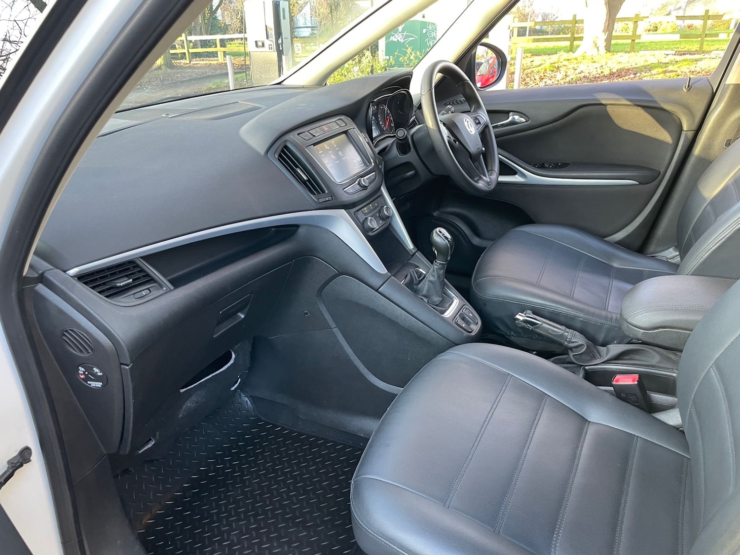 Used Vauxhall Zafira 2018 for sale - 77116298: Photo 9