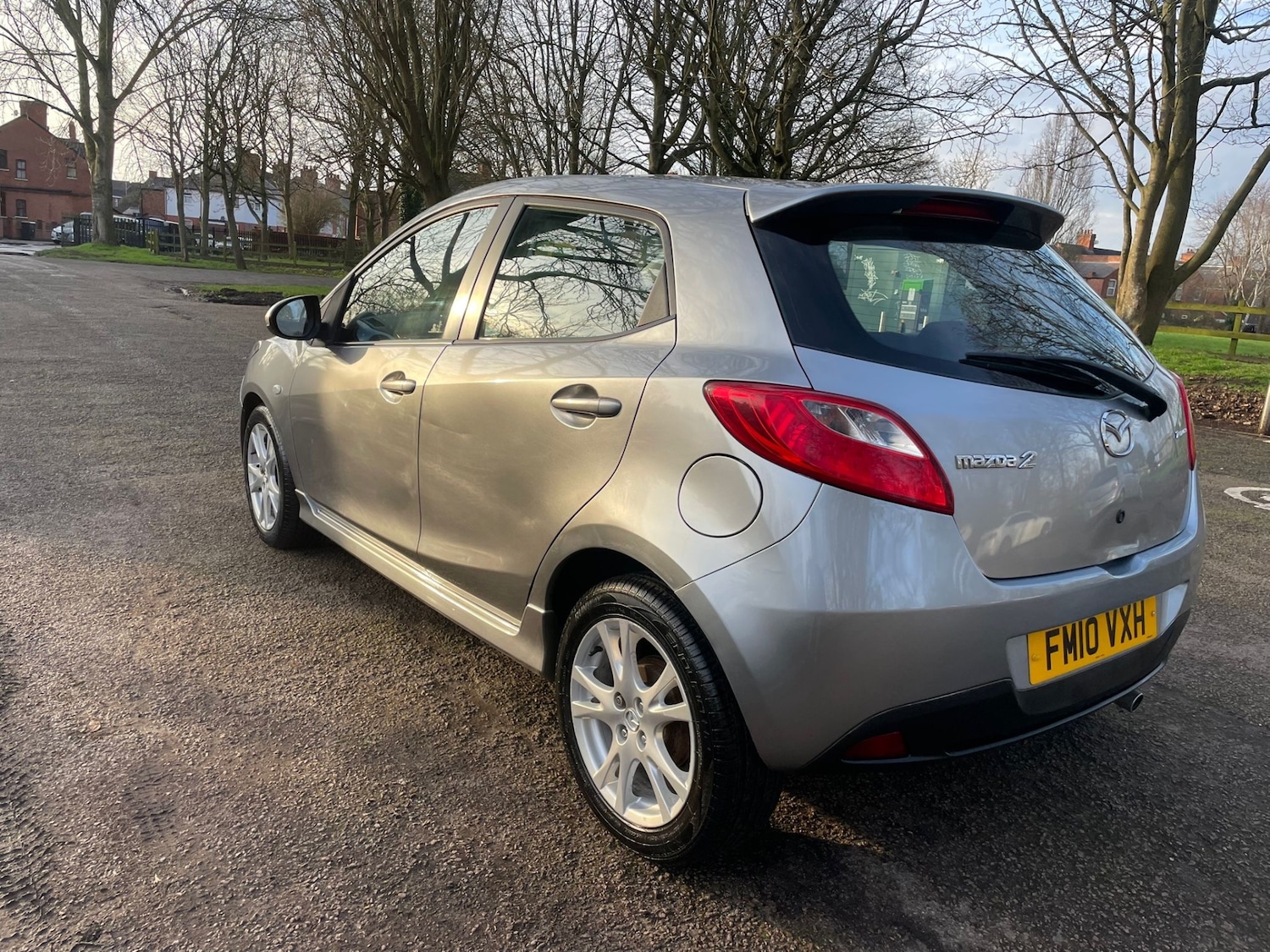 Used Mazda Mazda2 2010 for sale - 77589814: Photo 3