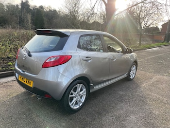 Used Mazda Mazda2 2010 for sale - 77589814: Photo