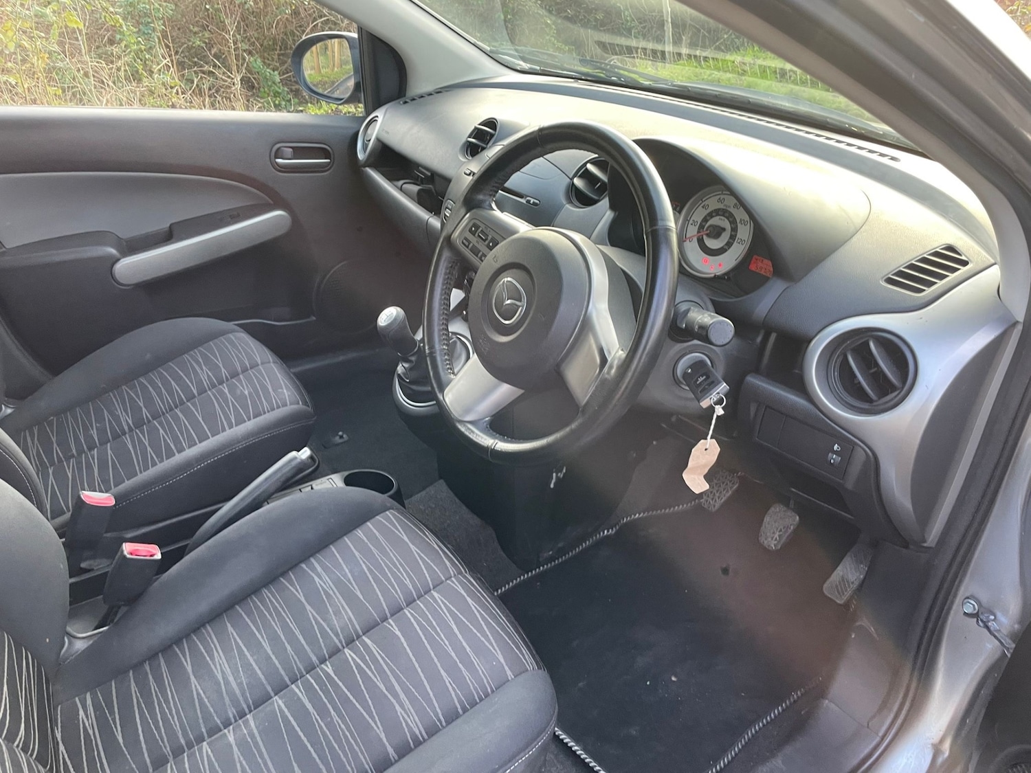 Used Mazda Mazda2 2010 for sale - 77589814: Photo 6