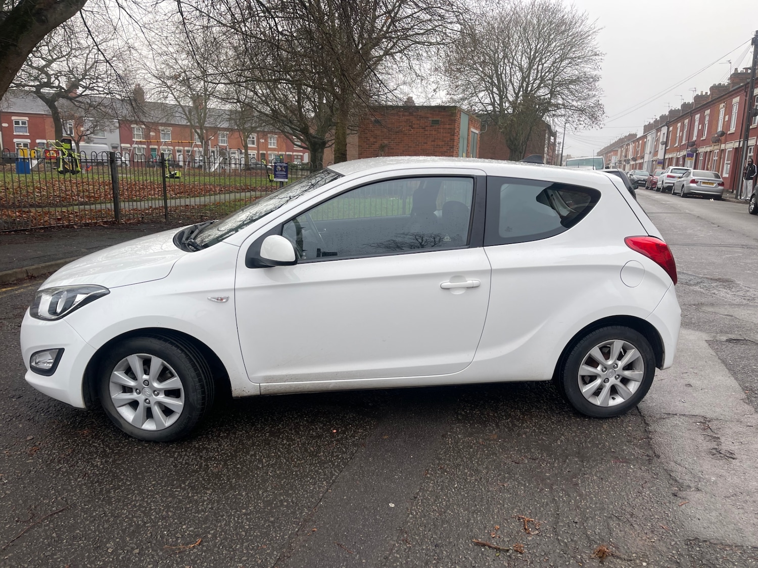 Used Hyundai i20 2013 for sale - 76931489: Photo 6