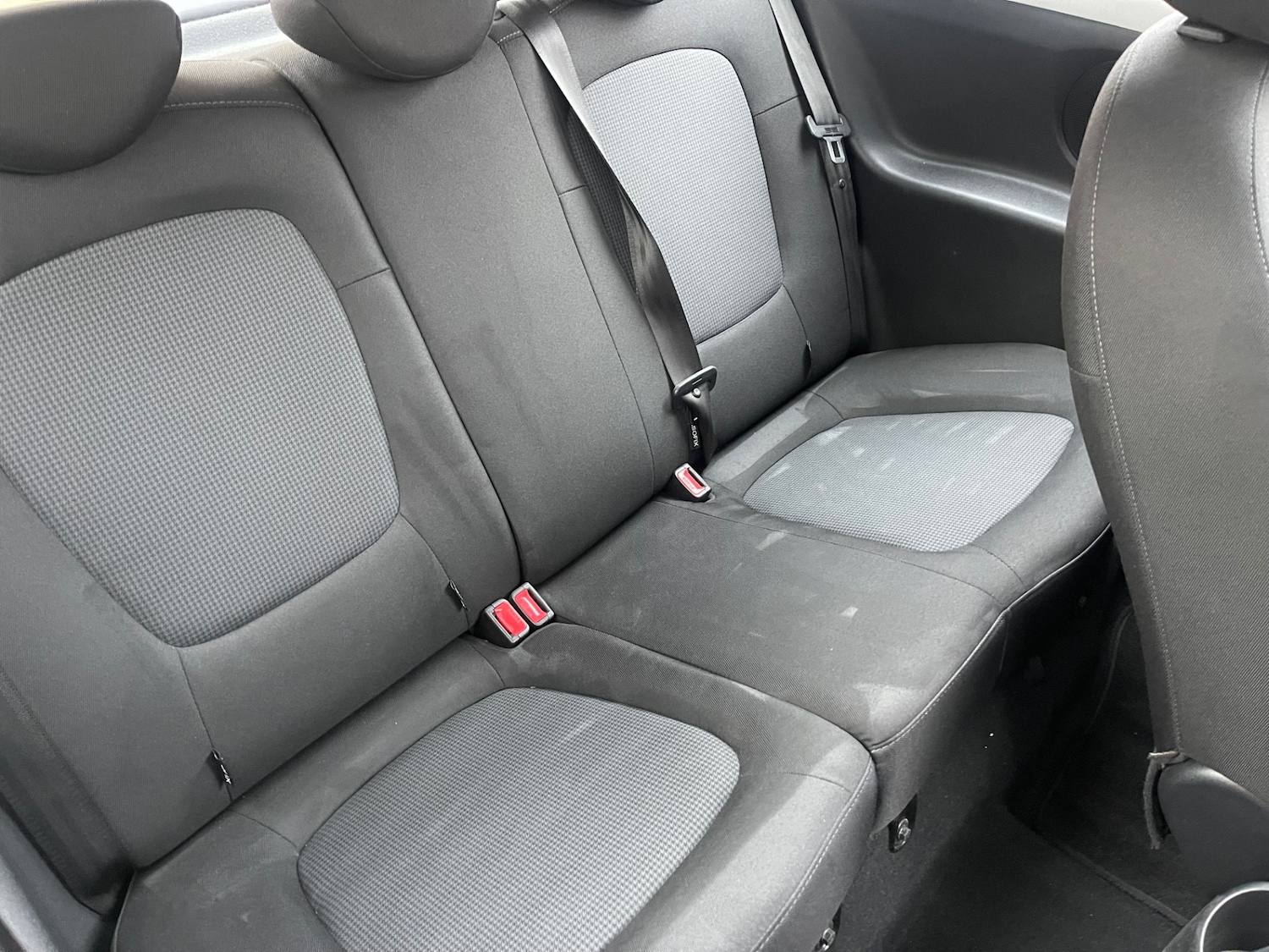 Used Hyundai i20 2013 for sale - 76931489: Photo 8