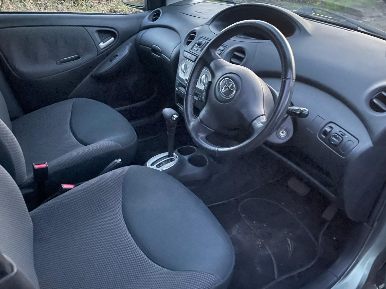 Used Toyota Yaris 2005 for sale - 76837492: Photo 10