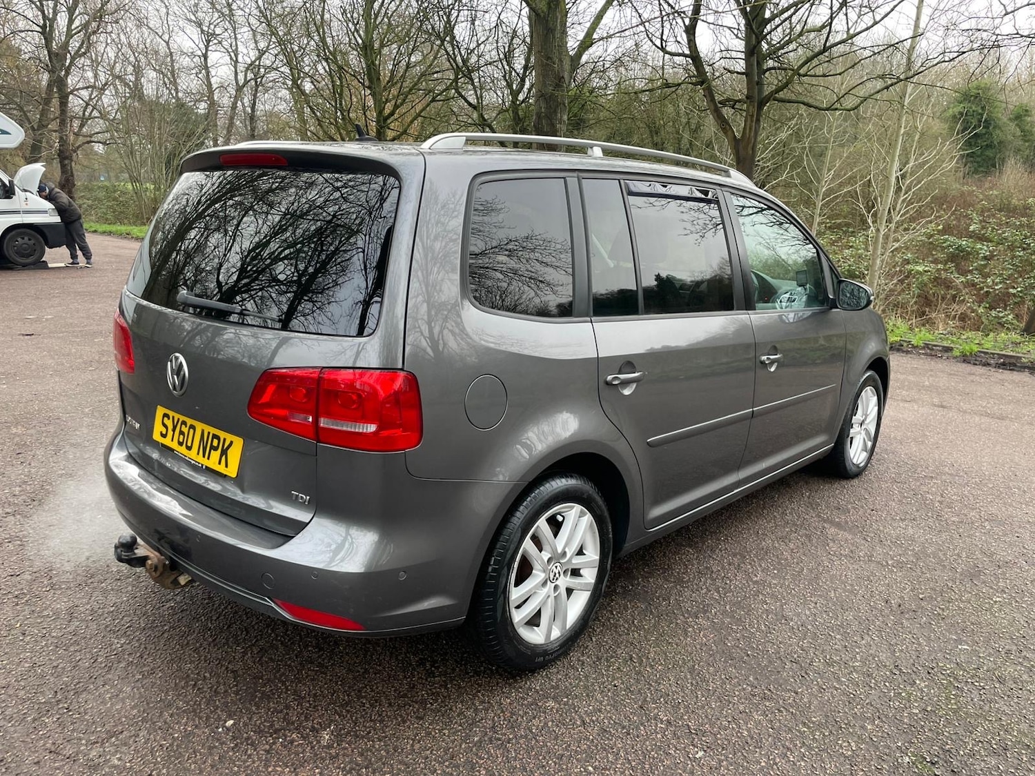 Used Volkswagen Touran 2010 for sale - 77240401: Photo 3