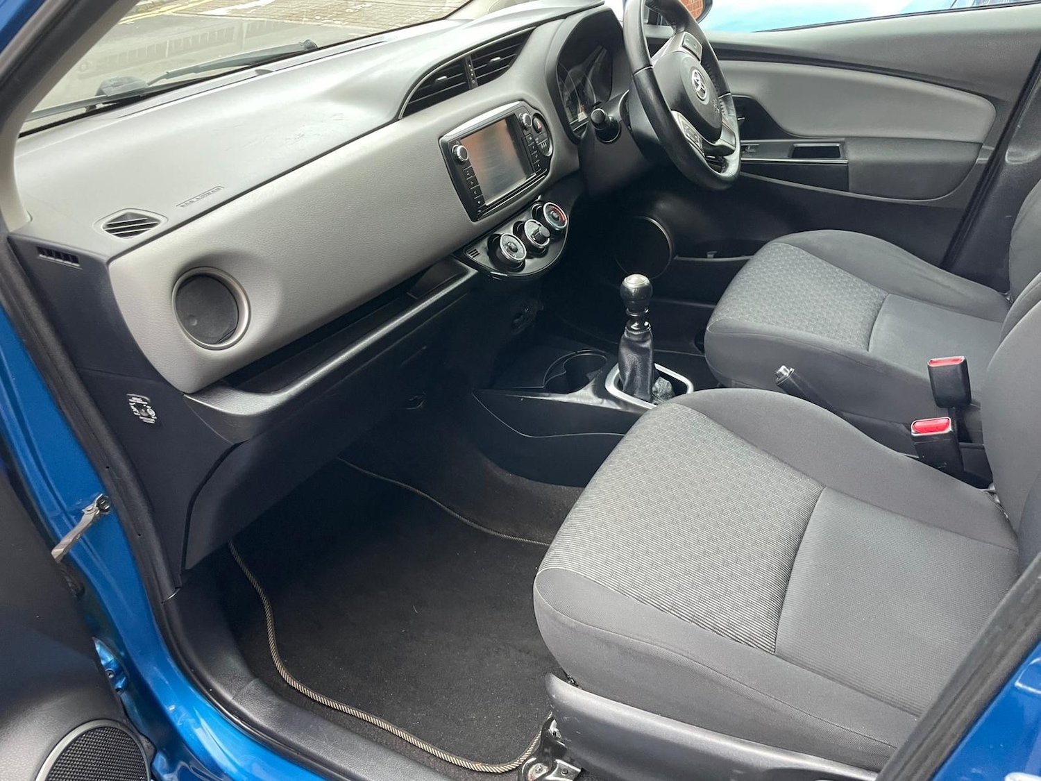 Used Toyota Yaris 2015 for sale - 76344720: Photo 10