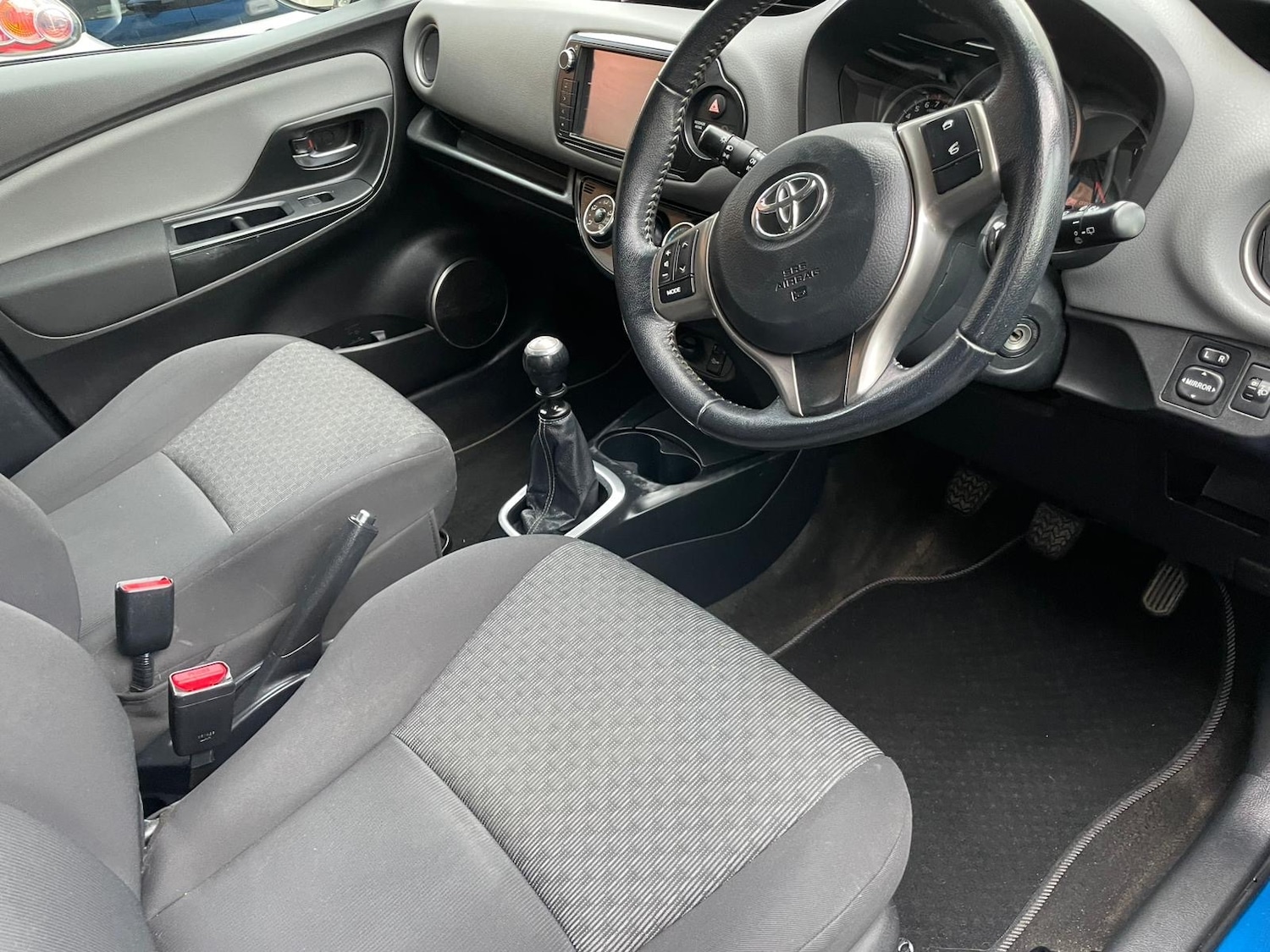 Used Toyota Yaris 2015 for sale - 76344720: Photo 7