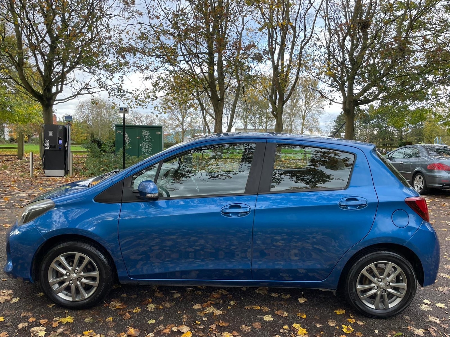 Used Toyota Yaris 2015 for sale - 76344720: Photo 9