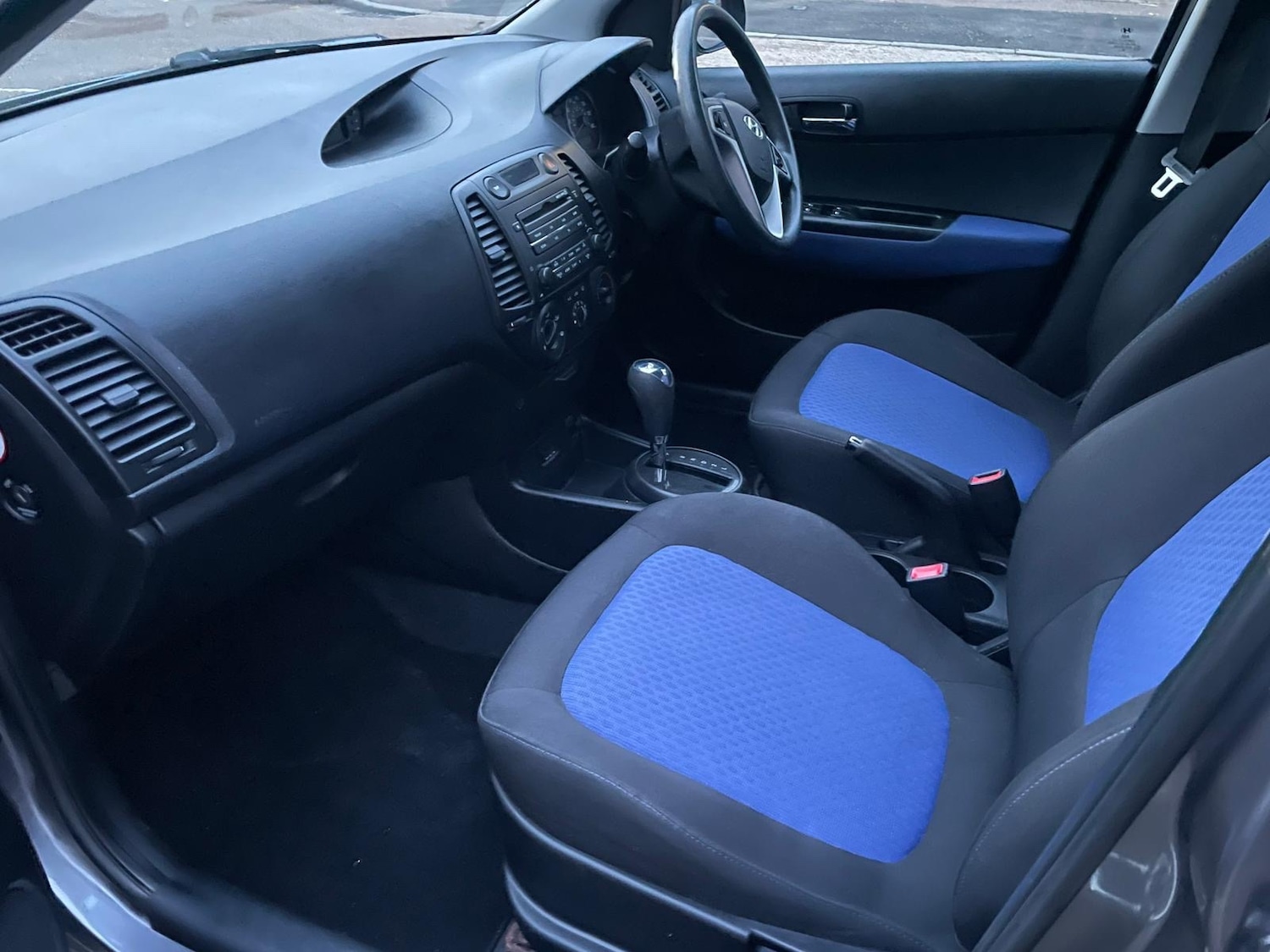 Used Hyundai i20 2009 for sale - 77588611: Photo 10