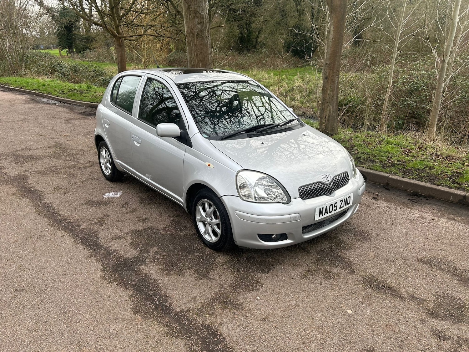 Used Toyota Yaris 2005 for sale - 77589820: Photo 2