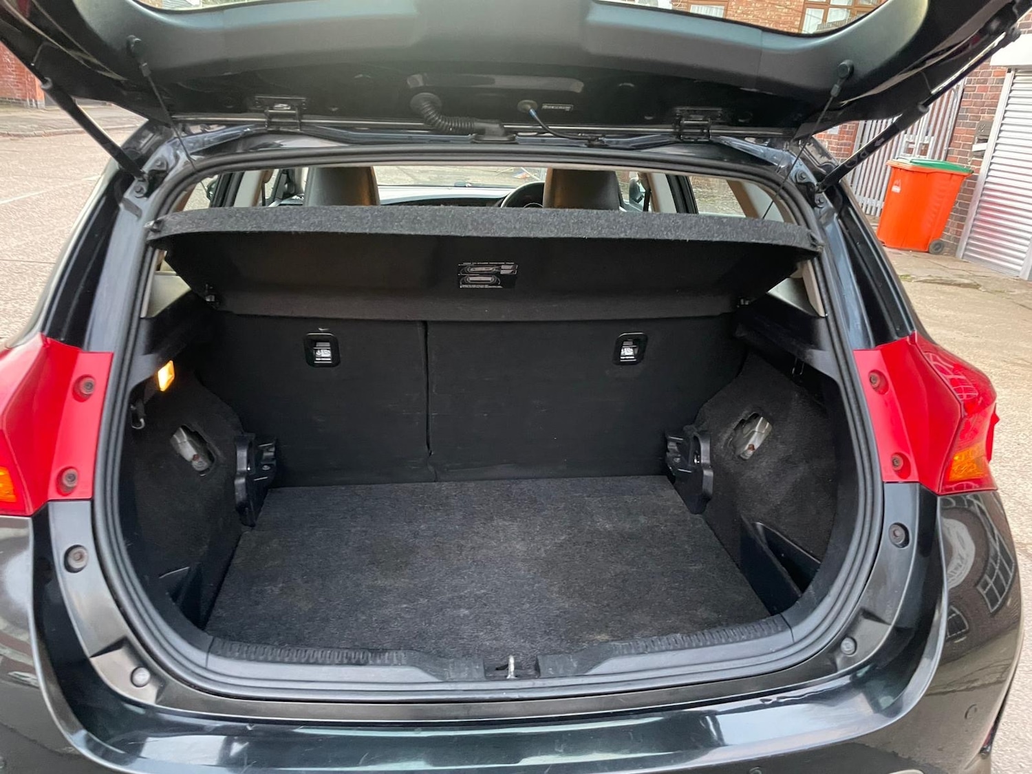 Used Toyota Auris 2013 for sale - 78060870: Photo 5