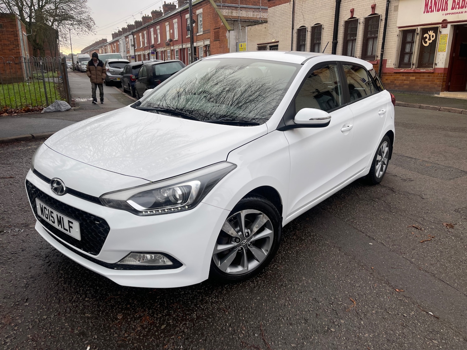 Used Hyundai i20 2015 for sale - 76931472: Photo 1